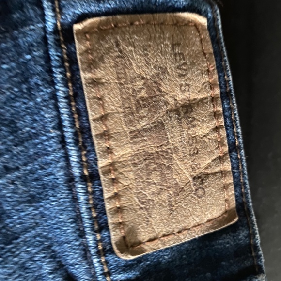 Levi’s 526 Slender Boot Cut - Picture 6 of 16